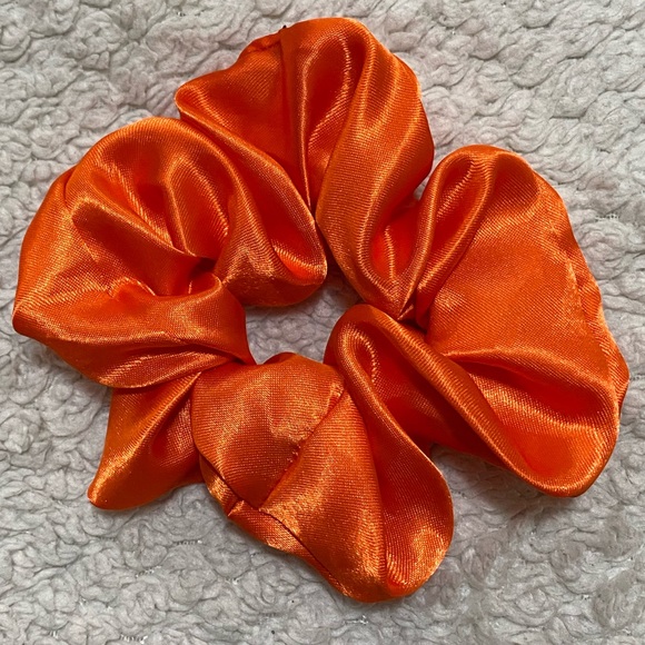 Bright Orange Brand New Satin Scrunchie! - Picture 1 of 2